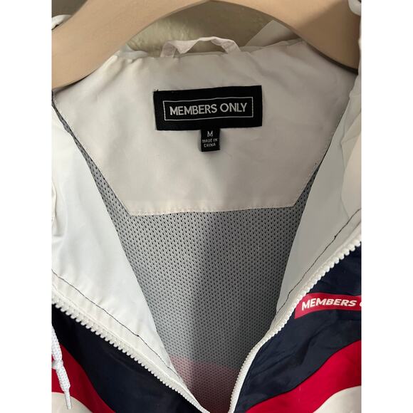 Members Only Half Zip Windbreaker Red, White, Blue M - Picture 9 of 11